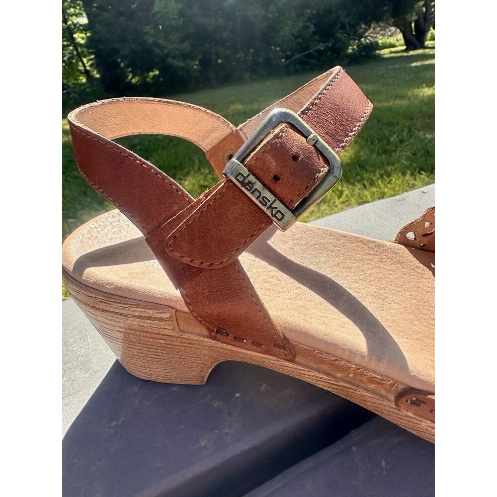 Dansko Women’s Brown Leather Scalloped Slingback Clogs Buckle Strap  EU 41 - Picture 10 of 16